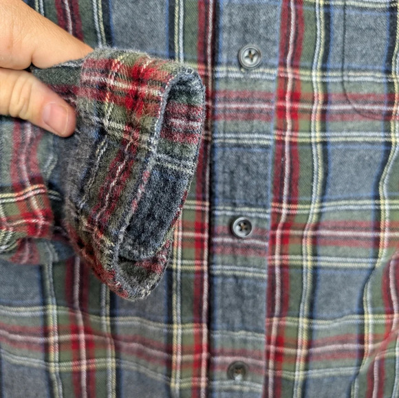 LL Bean Women Cotton Relaxed Fit Flannel Shirt Button Up Size Medium - Picture 7 of 9